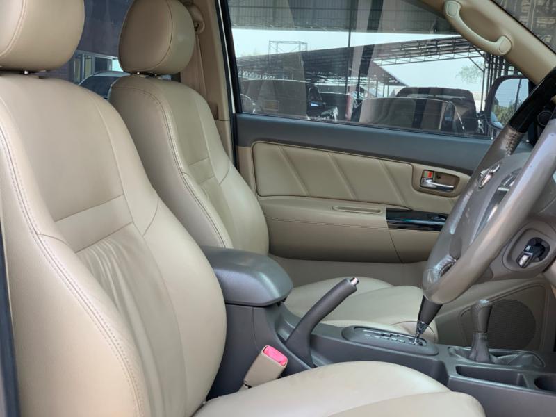 FORTUNER 4X4 3.0 V ,A/T